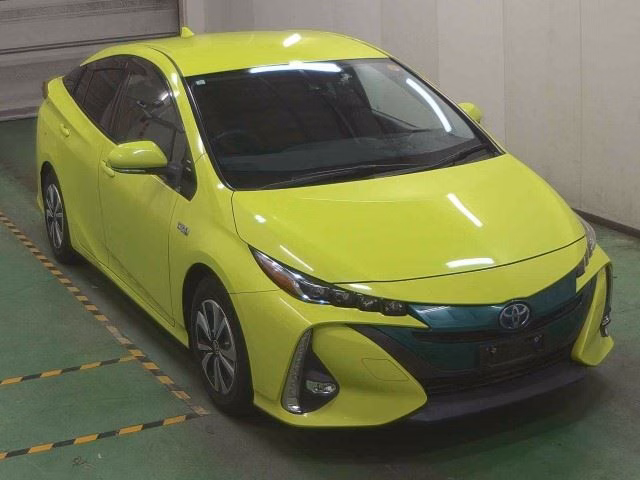 TOYOTA PRIUS PHV