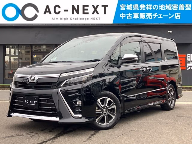 TOYOTA VOXY