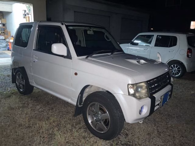 MITSUBISHI PAJERO MINI