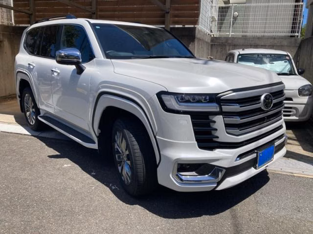 TOYOTA LAND CRUISER