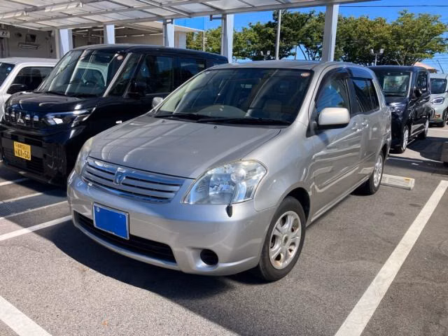 TOYOTA RAUM