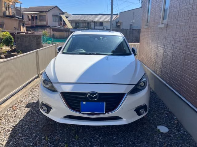 MAZDA AXELA
