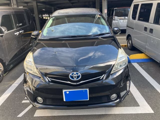 TOYOTA PRIUS ALPHA