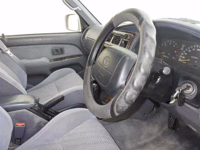 TOYOTA HILUX SURF