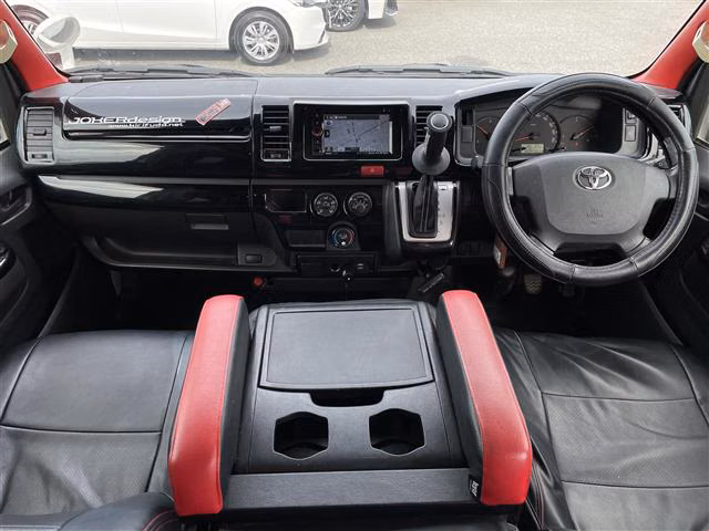 TOYOTA REGIUS ACE
