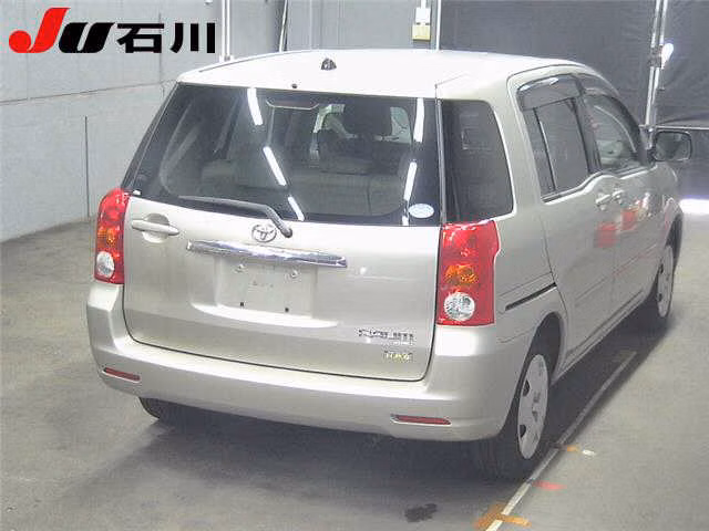 TOYOTA RAUM