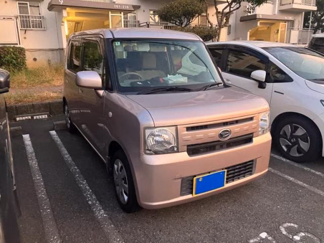 DAIHATSU MOVE CONTE