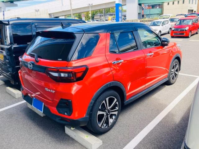 DAIHATSU ROCKY