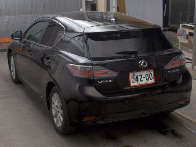 LEXUS CT200H