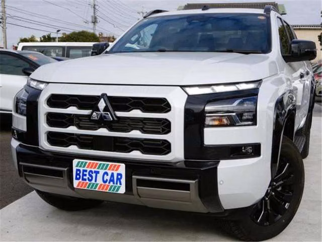 MITSUBISHI TRITON