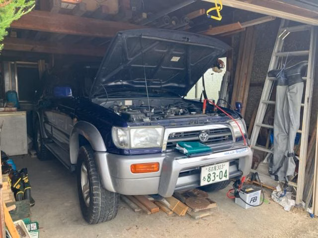 TOYOTA HILUX SURF
