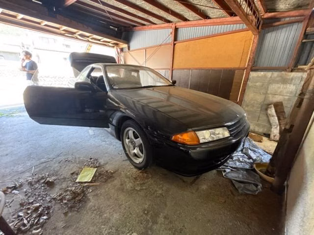 NISSAN SKYLINE