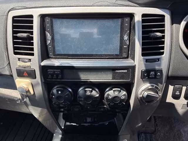 TOYOTA HILUX SURF