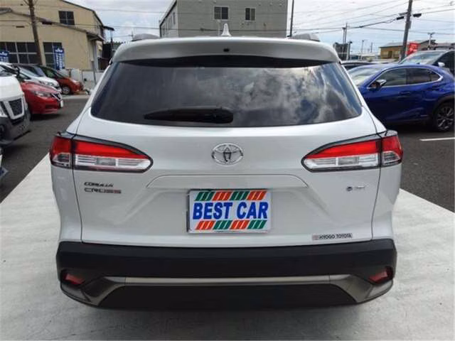 TOYOTA COROLLA CROSS