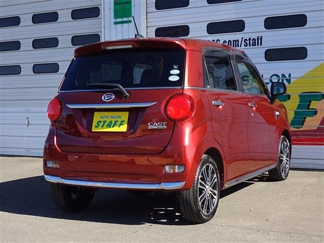 DAIHATSU CAST