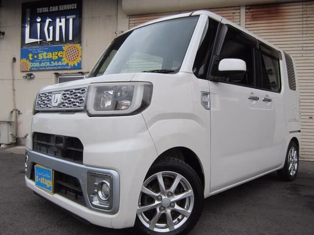 DAIHATSU WAKE
