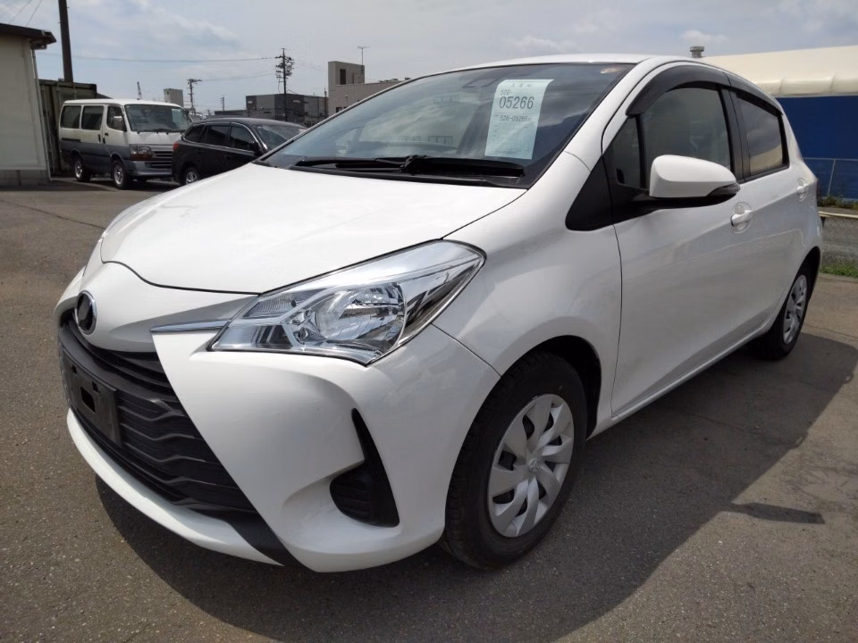 TOYOTA VITZ