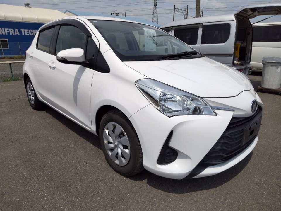 TOYOTA VITZ