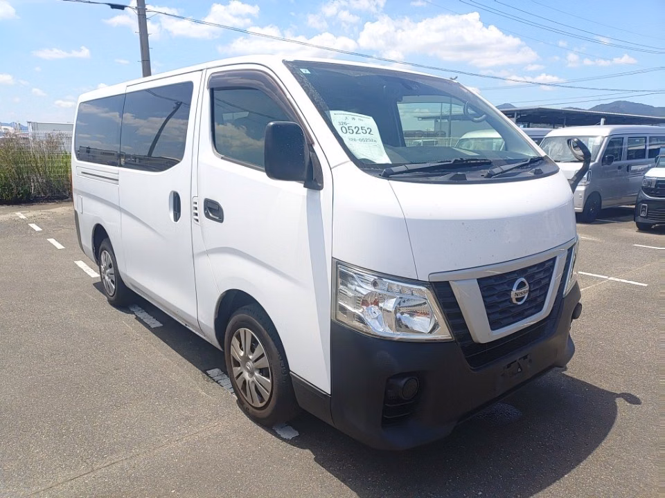 NISSAN NV350 CARAVAN