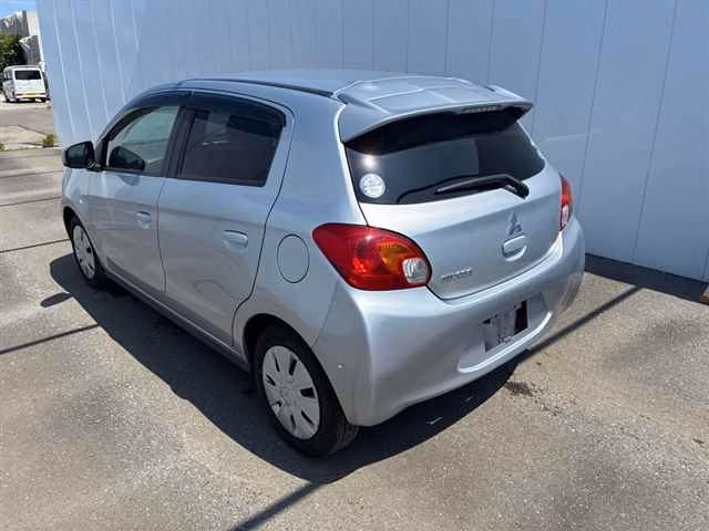 MITSUBISHI MIRAGE