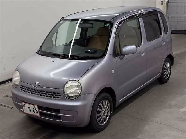 DAIHATSU MOVE LATTE