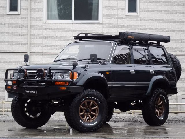TOYOTA LAND CRUISER