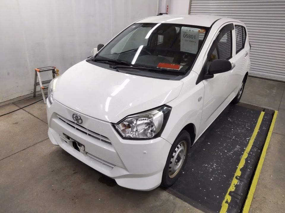 TOYOTA PIXIS EPOCH