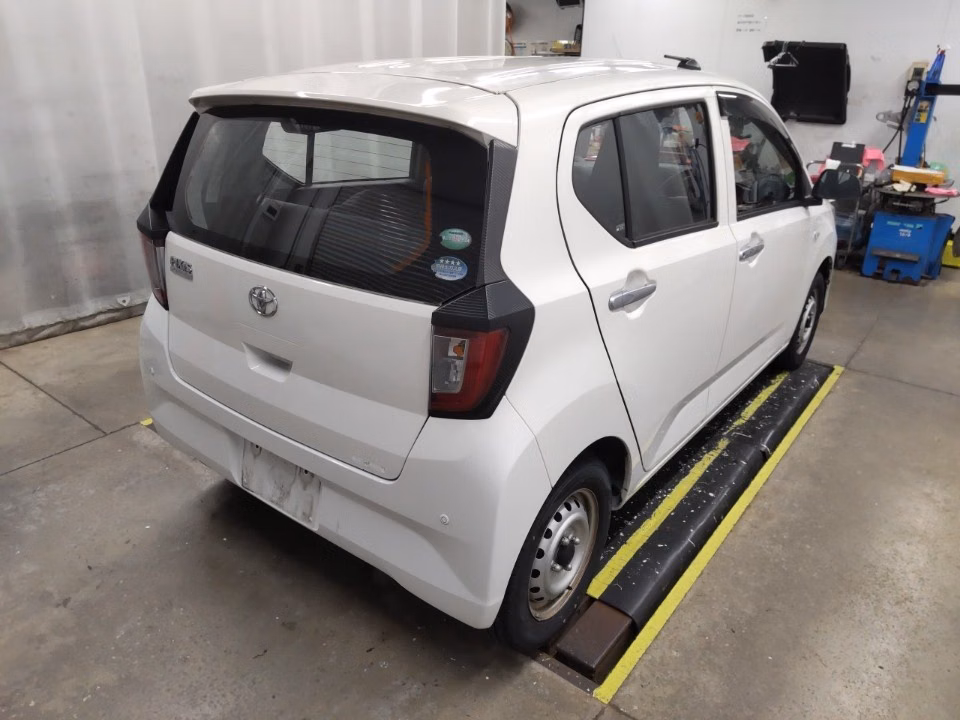 TOYOTA PIXIS EPOCH