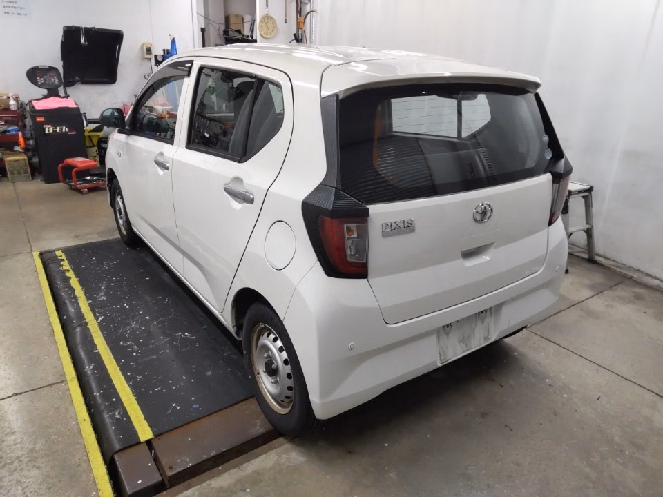 TOYOTA PIXIS EPOCH