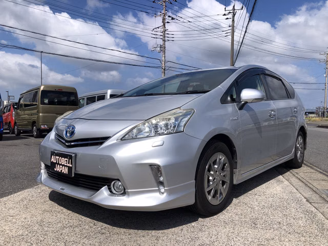 TOYOTA PRIUS ALPHA