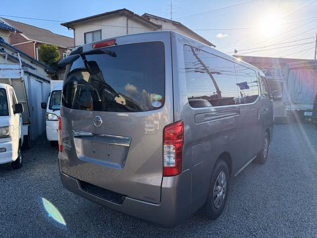 NISSAN NV350 CARAVAN
