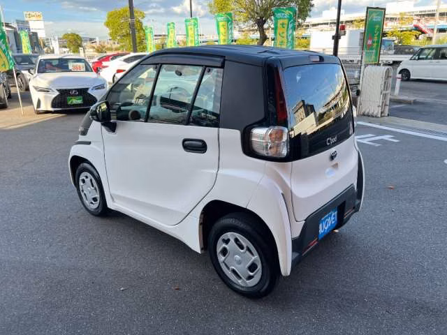 TOYOTA C+POD