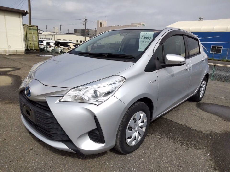 TOYOTA VITZ