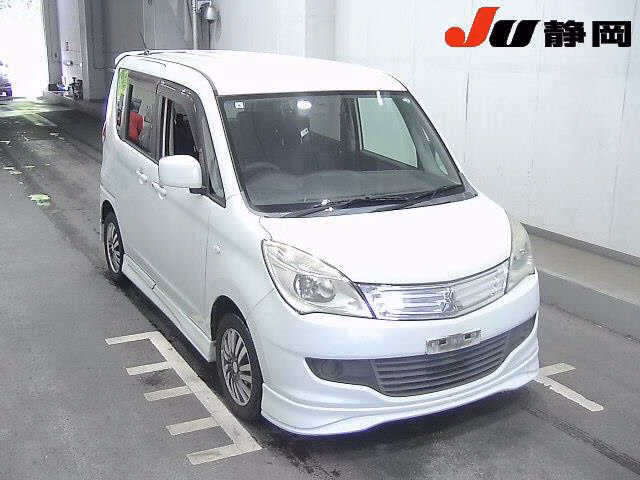MITSUBISHI DELICA D:2