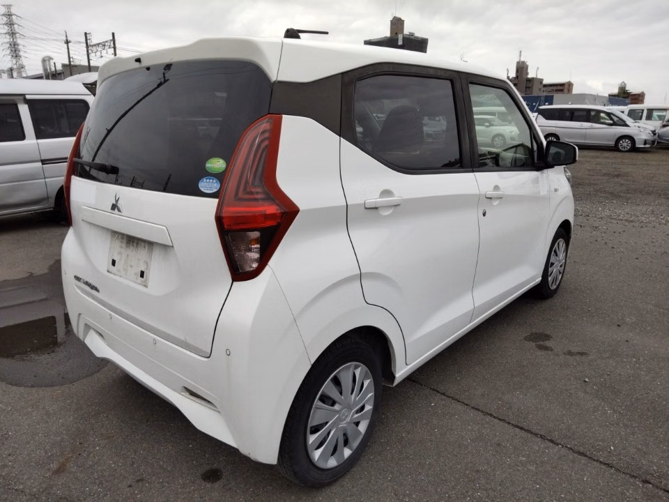 MITSUBISHI EK WAGON