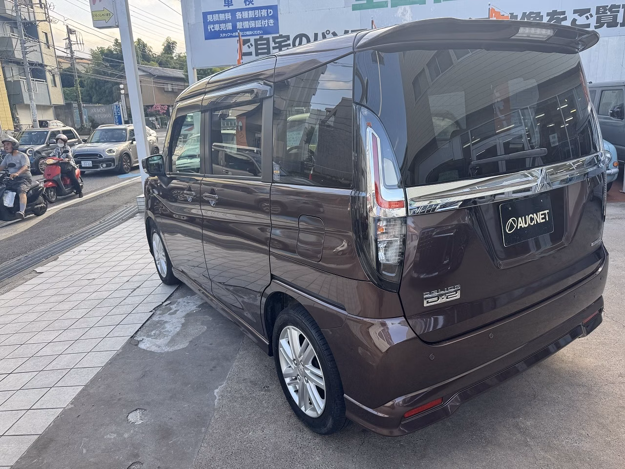 MITSUBISHI DELICA D:2