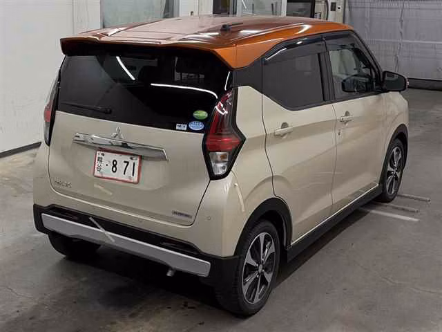 MITSUBISHI EK X