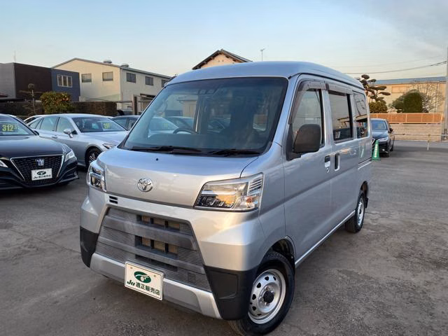 TOYOTA PIXIS VAN
