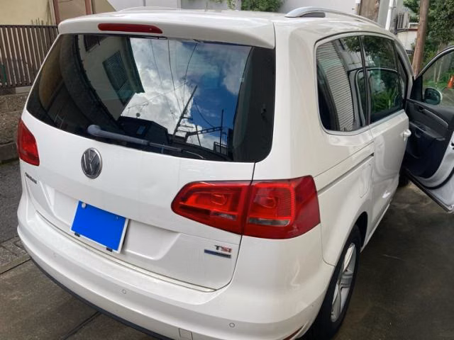 VOLKSWAGEN SHARAN