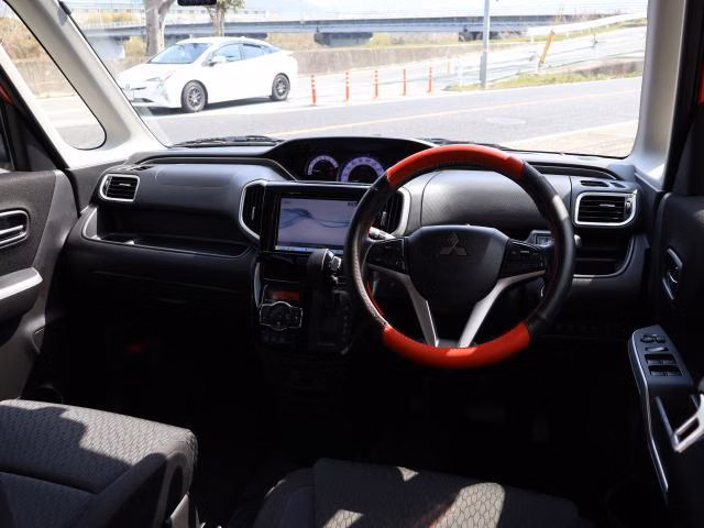 MITSUBISHI DELICA D:2