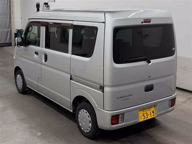 MITSUBISHI MINICAB