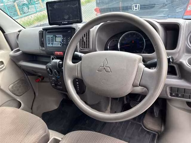MITSUBISHI MINICAB