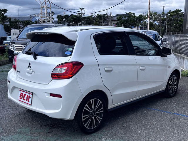 MITSUBISHI MIRAGE
