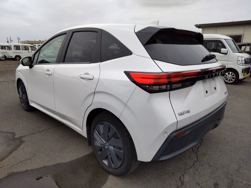 NISSAN NOTE