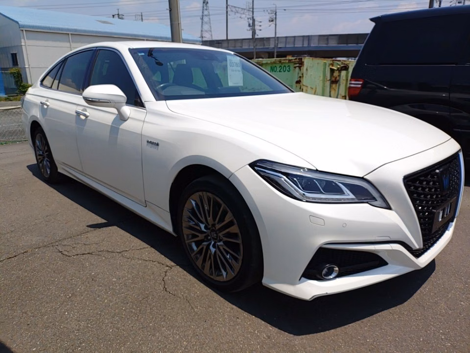 TOYOTA CROWN