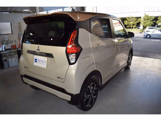 MITSUBISHI EK X EV