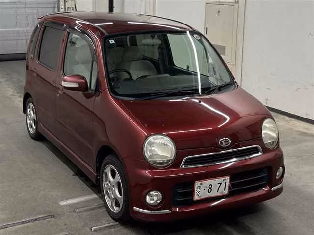 DAIHATSU MOVE LATTE
