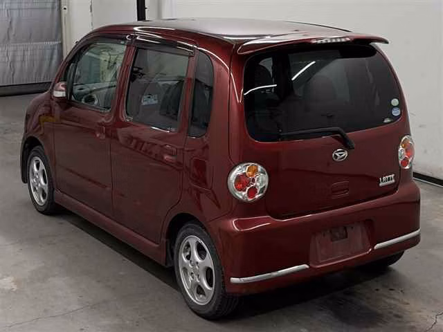 DAIHATSU MOVE LATTE