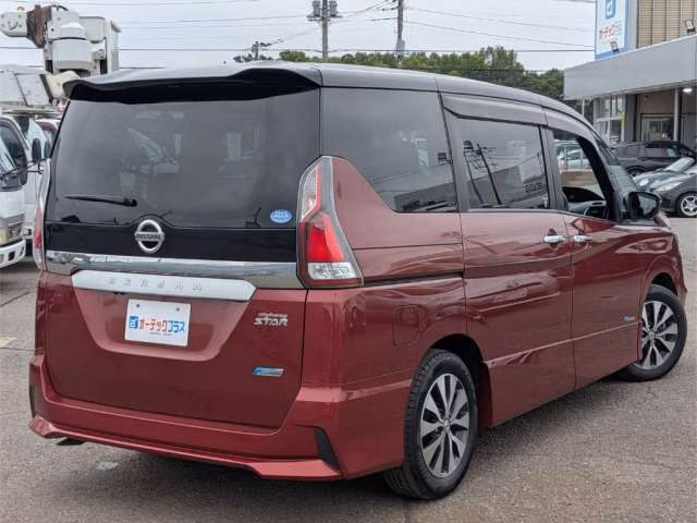 NISSAN SERENA