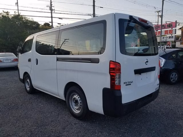 NISSAN NV350 CARAVAN